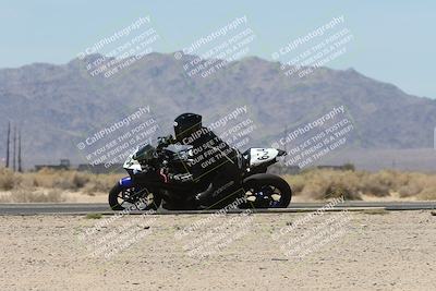 media/Apr-20-2025-CVMA (Sun) [[39090e8767]]/Race 11-500-350 Supersport (Holeshot)/